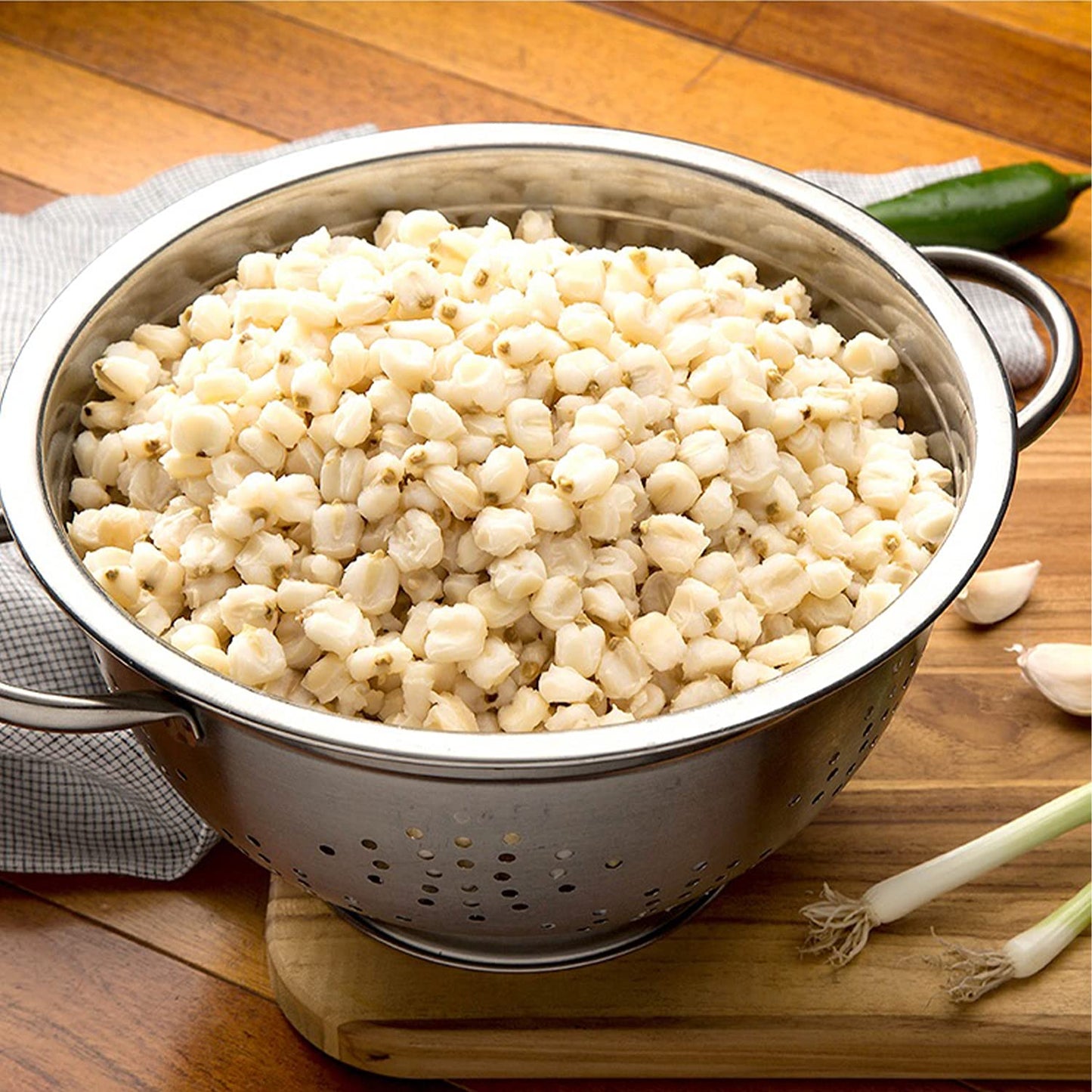 Juanita's White Hominy, 110 oz