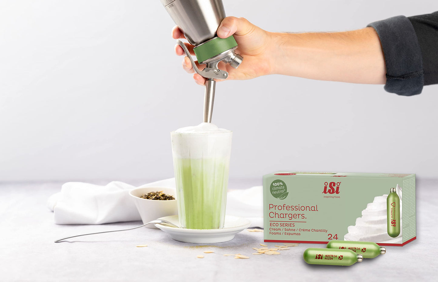 iSi North America Culinary Eco Series Green Whip for Whipped Cream, Foams and Plant-Based Toppings; 1 Pint, Stainless Steel