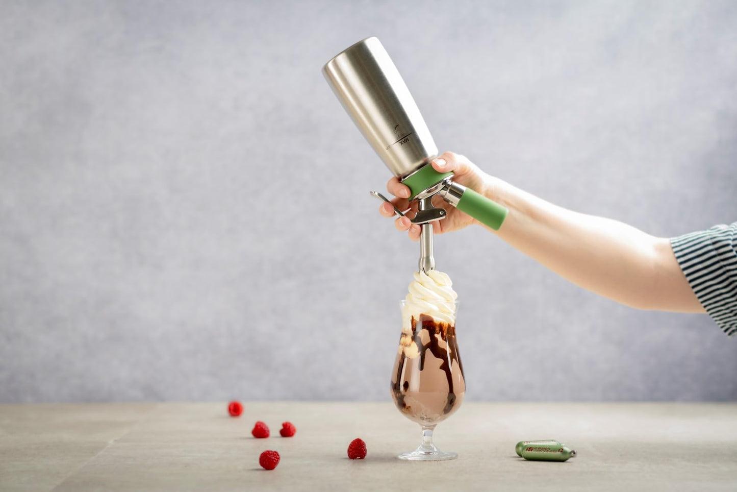 iSi North America Culinary Eco Series Green Whip for Whipped Cream, Foams and Plant-Based Toppings; 1 Pint, Stainless Steel