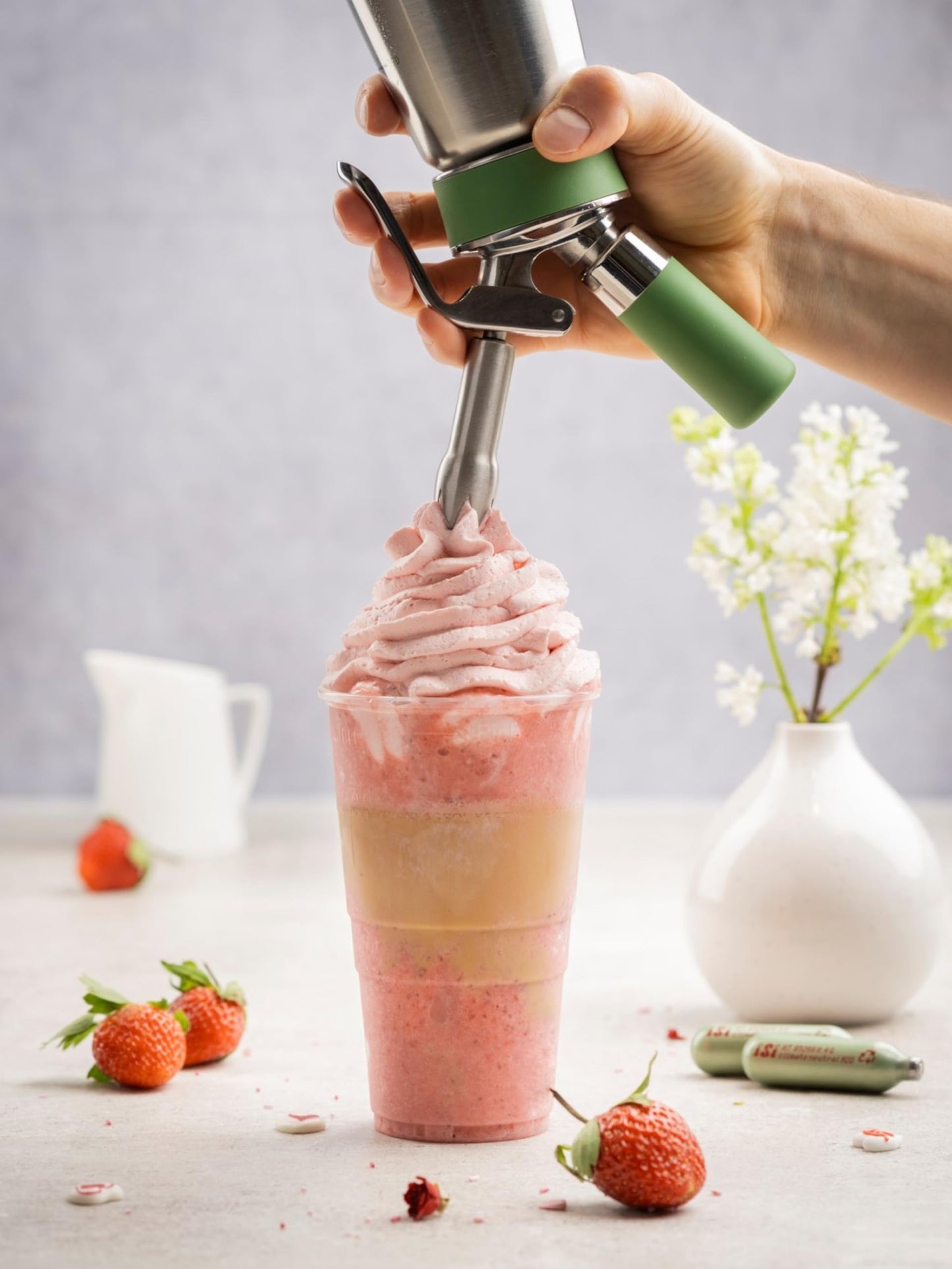 iSi North America Culinary Eco Series Green Whip for Whipped Cream, Foams and Plant-Based Toppings; 1 Pint, Stainless Steel
