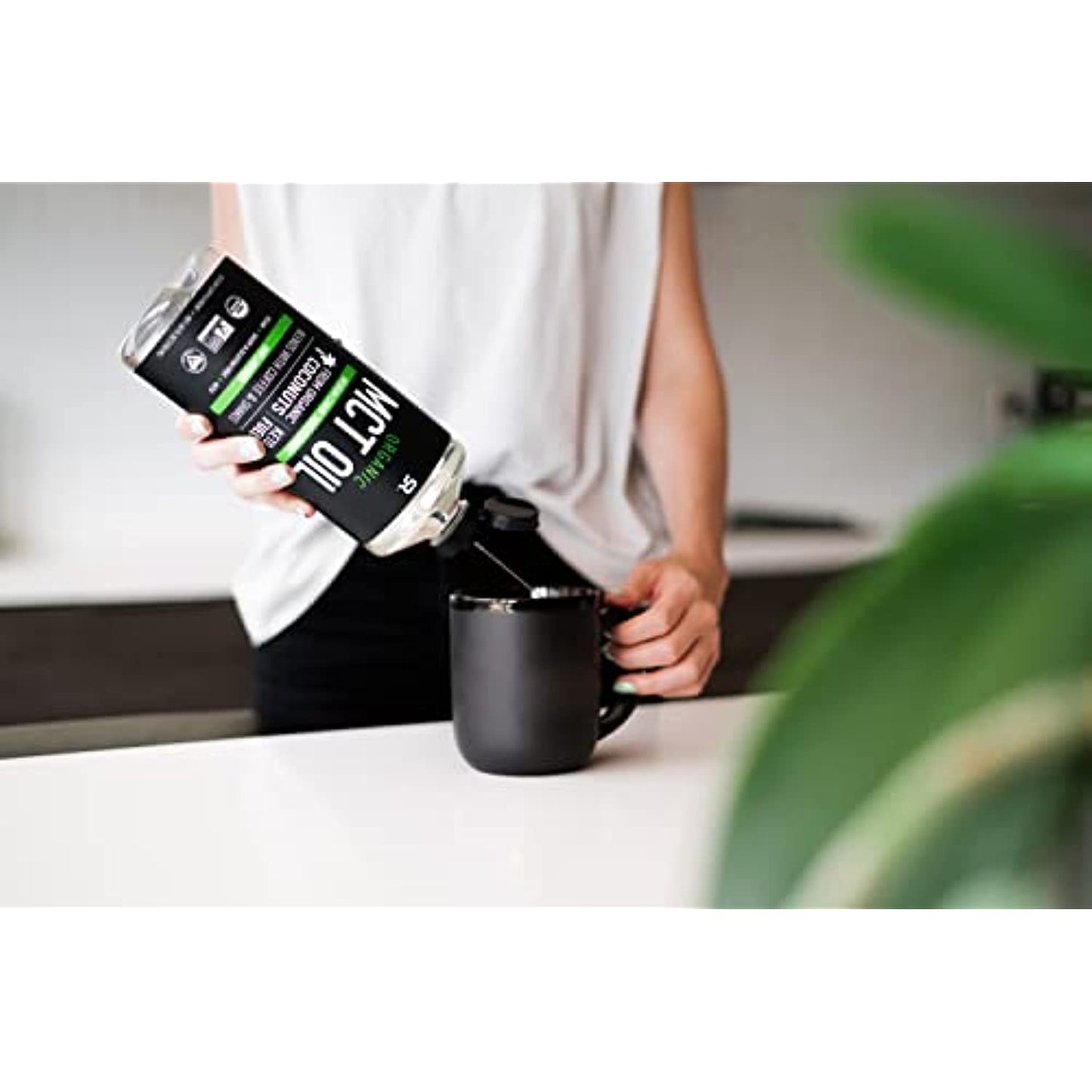 Sports Research Keto MCT Oil from Organic Coconuts - Fatty Acid Fuel for Body + Brain - Dual Ingredient C8 and C10 MCTs - Perfect in Coffee, Tea, & More - Non-GMO & Vegan - Unflavored (40 Oz)