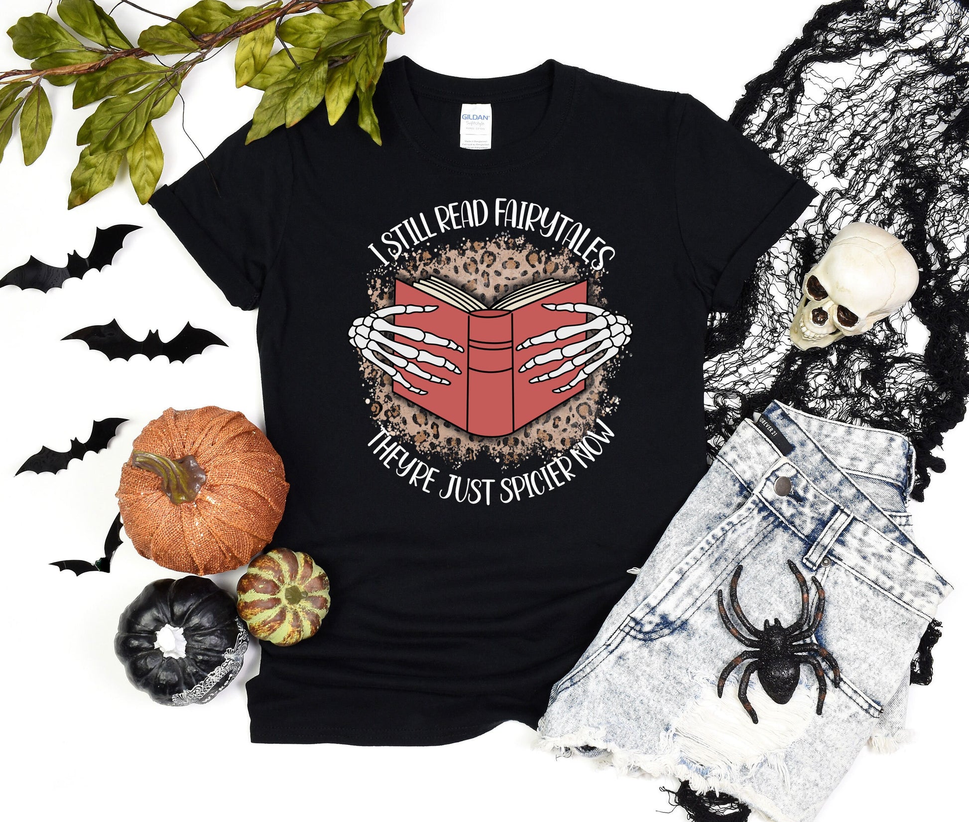 I still read Fairytales they&#39;re just spicier now Halloween T-Shirt, Comfort Halloween Tee, Skeleton Book Shirt, Retro Halloween Gift