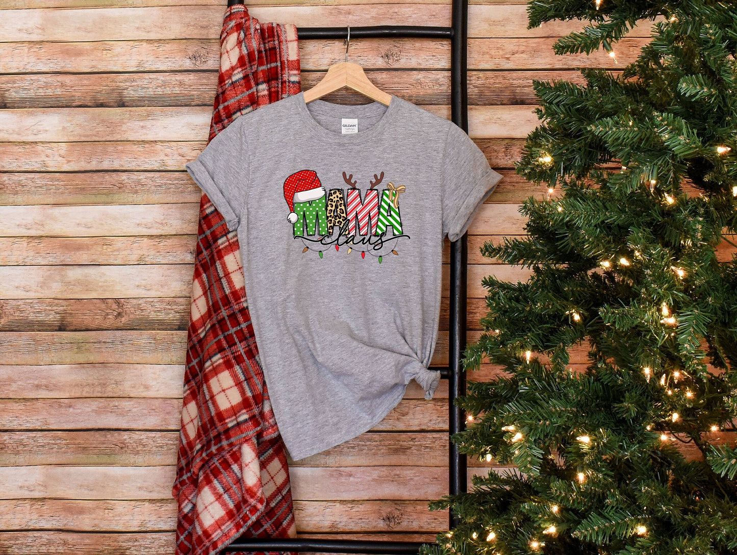 Mama Claus T-Shirt, Christmas Shirt For Woman, Christmas Mama Shirt, Gift For Mom, Cute Christmas Tee, Christmas Gift for Her, Holiday Shirt