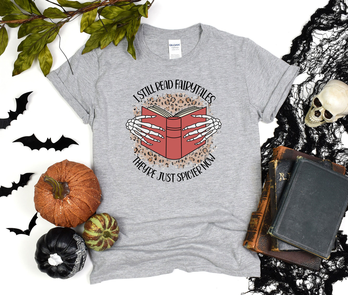 I still read Fairytales they're just spicier now Halloween T-Shirt, Comfort Halloween Tee, Skeleton Book Shirt, Retro Halloween Gift