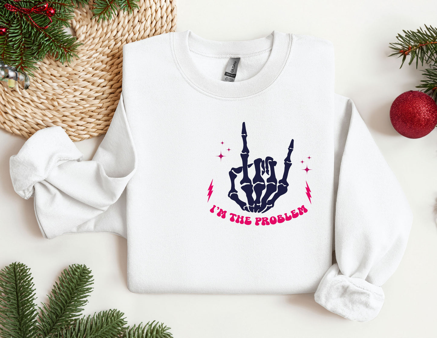 a white sweatshirt with the words i&#39;m the freak on it